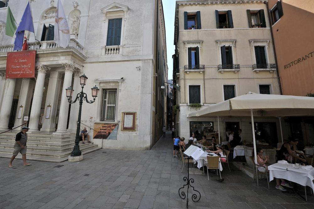 Al Theatro Palace Hotel Venezia